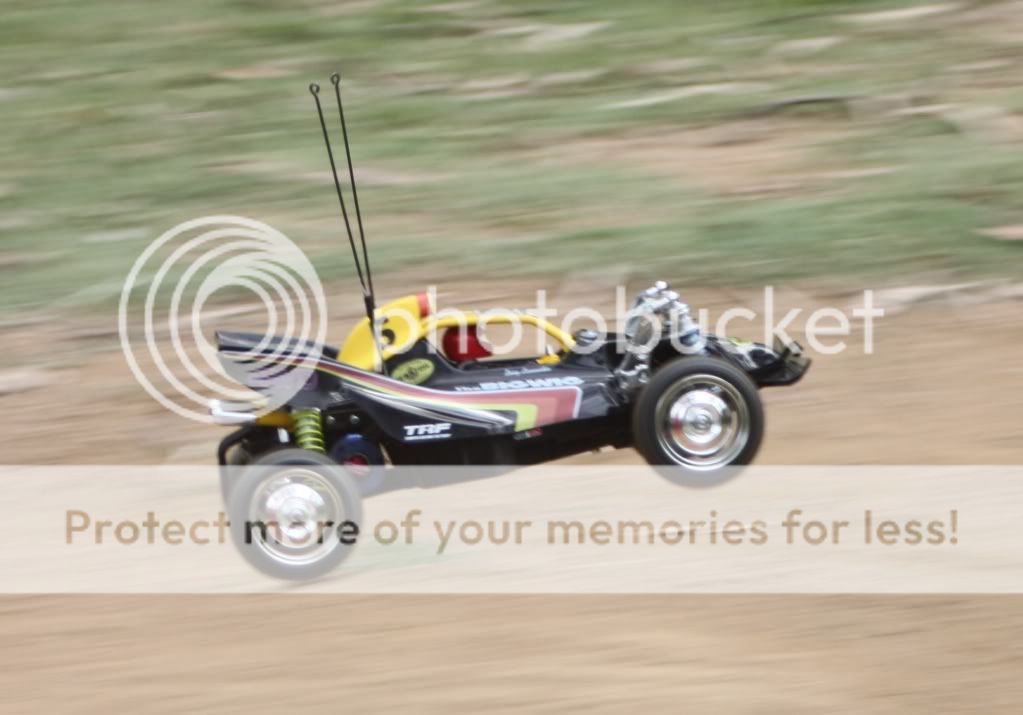 BoondallBuggiesXmas2012BigWigJumpslarge.