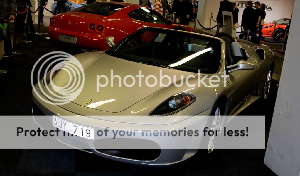http://i856.photobucket.com/albums/ab125/Masquerade17/Motorshow2/IMG_3405.jpg