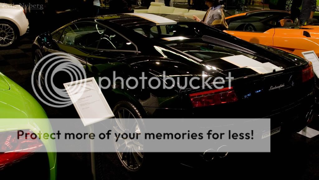 http://i856.photobucket.com/albums/ab125/Masquerade17/Motorshow2/IMG_3437.jpg