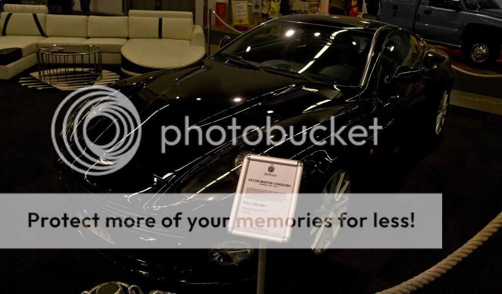 http://i856.photobucket.com/albums/ab125/Masquerade17/Motorshow2/IMG_3442.jpg