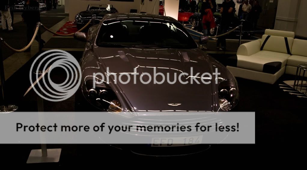 http://i856.photobucket.com/albums/ab125/Masquerade17/Motorshow2/IMG_3446.jpg
