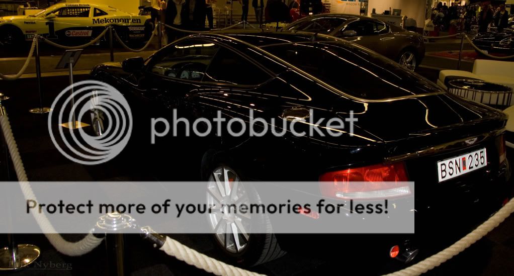 http://i856.photobucket.com/albums/ab125/Masquerade17/Motorshow2/IMG_3460.jpg