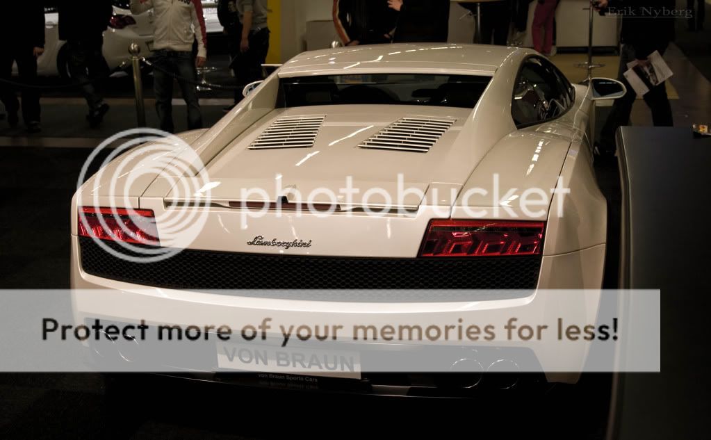 http://i856.photobucket.com/albums/ab125/Masquerade17/Motorshow2/IMG_3504.jpg