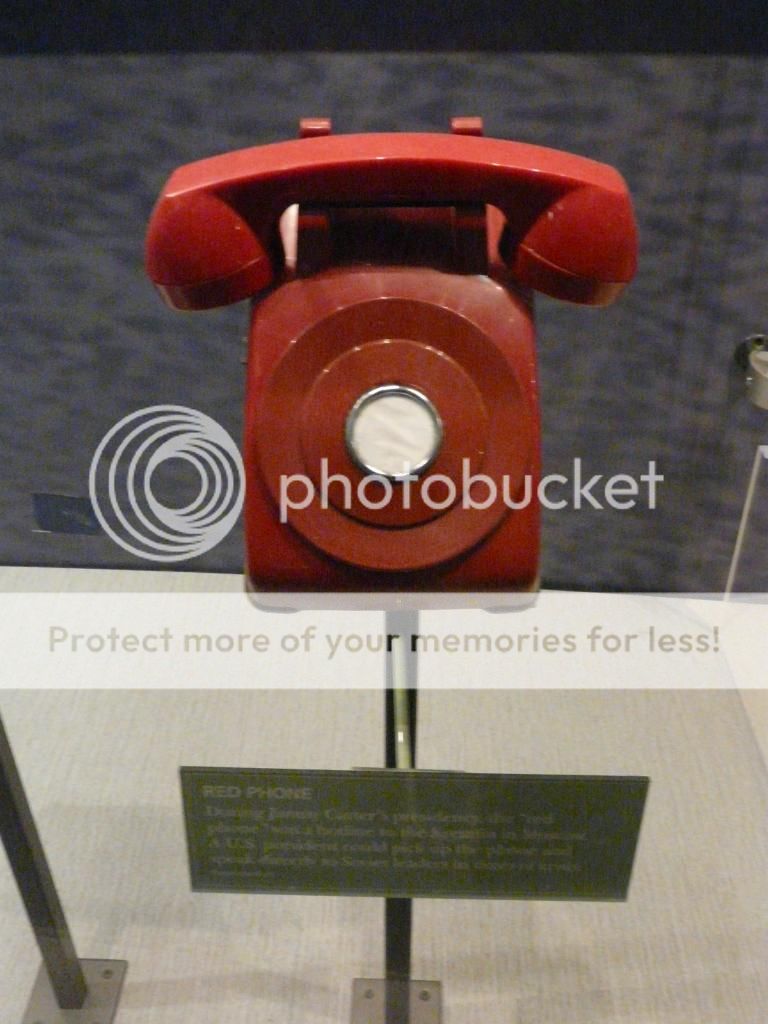 WashingtontoMoscowhotline-RedPhone_zpsd5